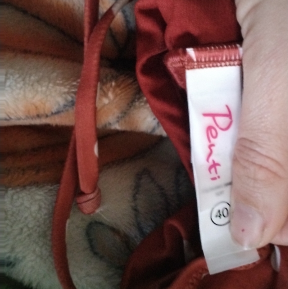 Penti open back swimsuit - Picture 3 of 4